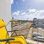 Steps To Marina, Beach, Town Apartment Lagos
