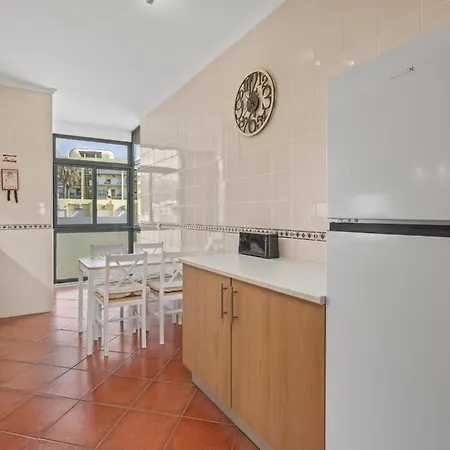 Apartamento Steps To Marina, Beach, Town *