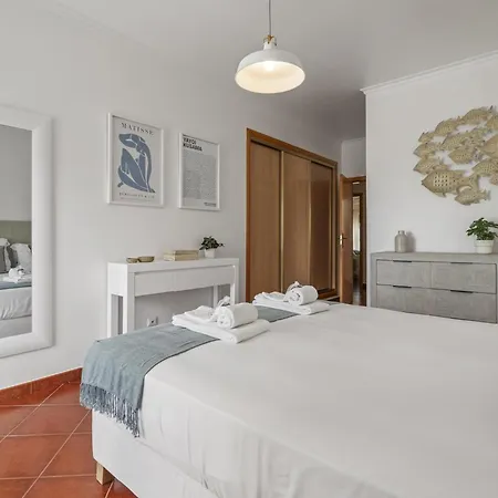 Steps To Marina, Beach, Town Apartamento *